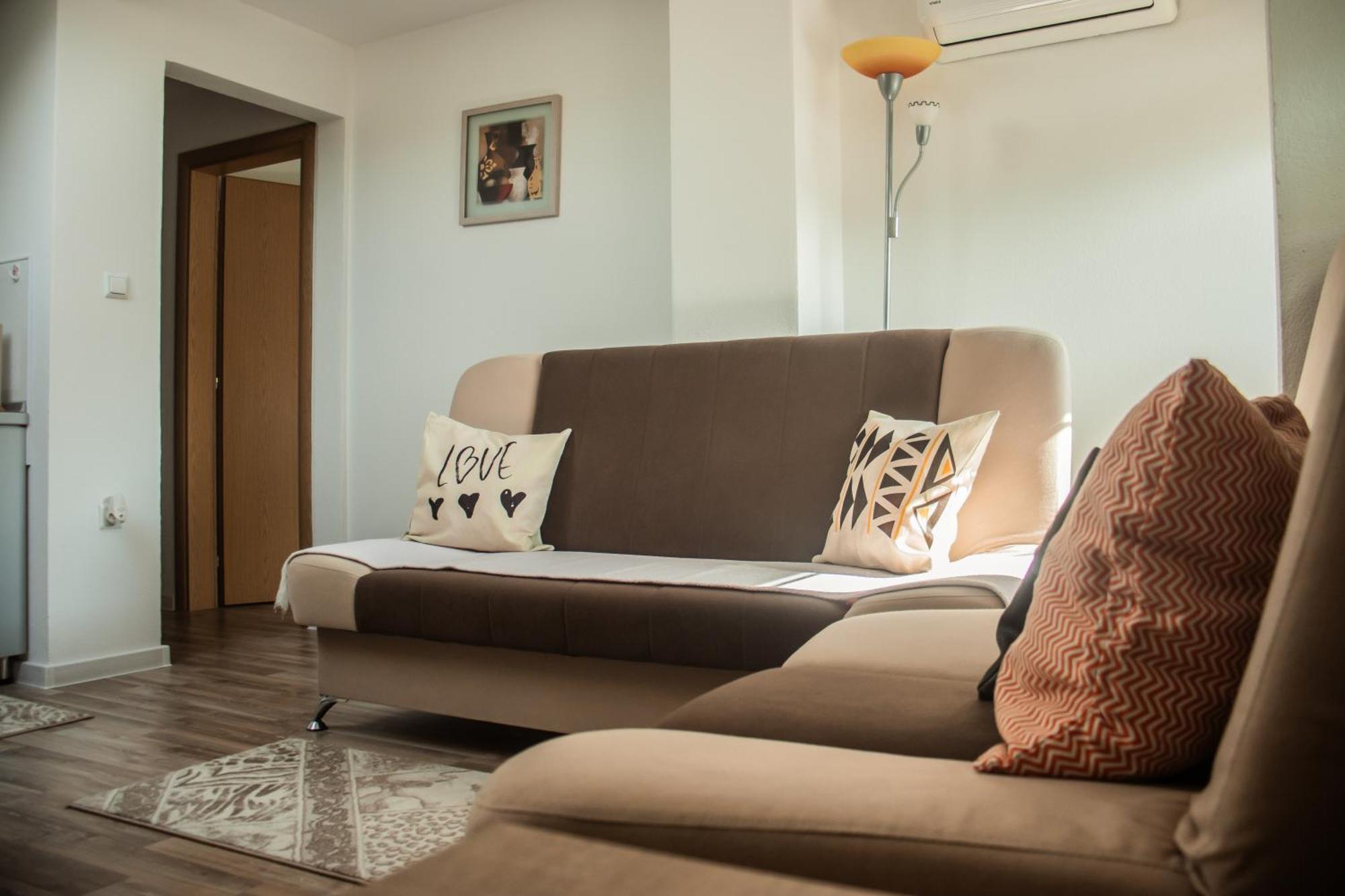 Apartments Basic Visoko Exterior photo